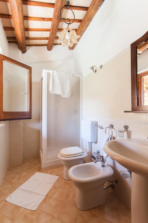 Casa Vacanze S. Marco Valderice Bilik gambar