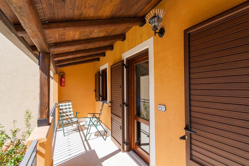 Casa Vacanze S. Marco Valderice Luaran gambar