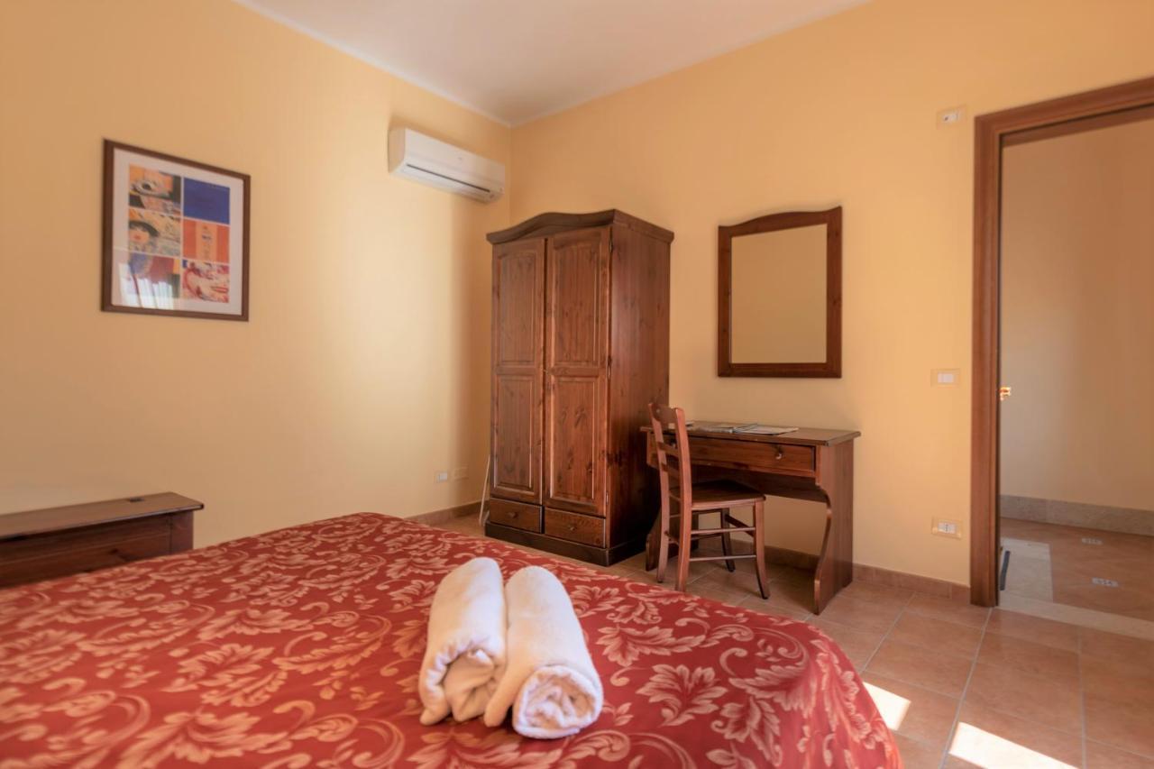 Casa Vacanze S. Marco Valderice Luaran gambar